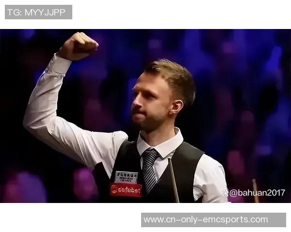 特鲁姆普表明，假如近期不夺冠就换球杆；罗伯逊批判我国赛事球桌袋口大